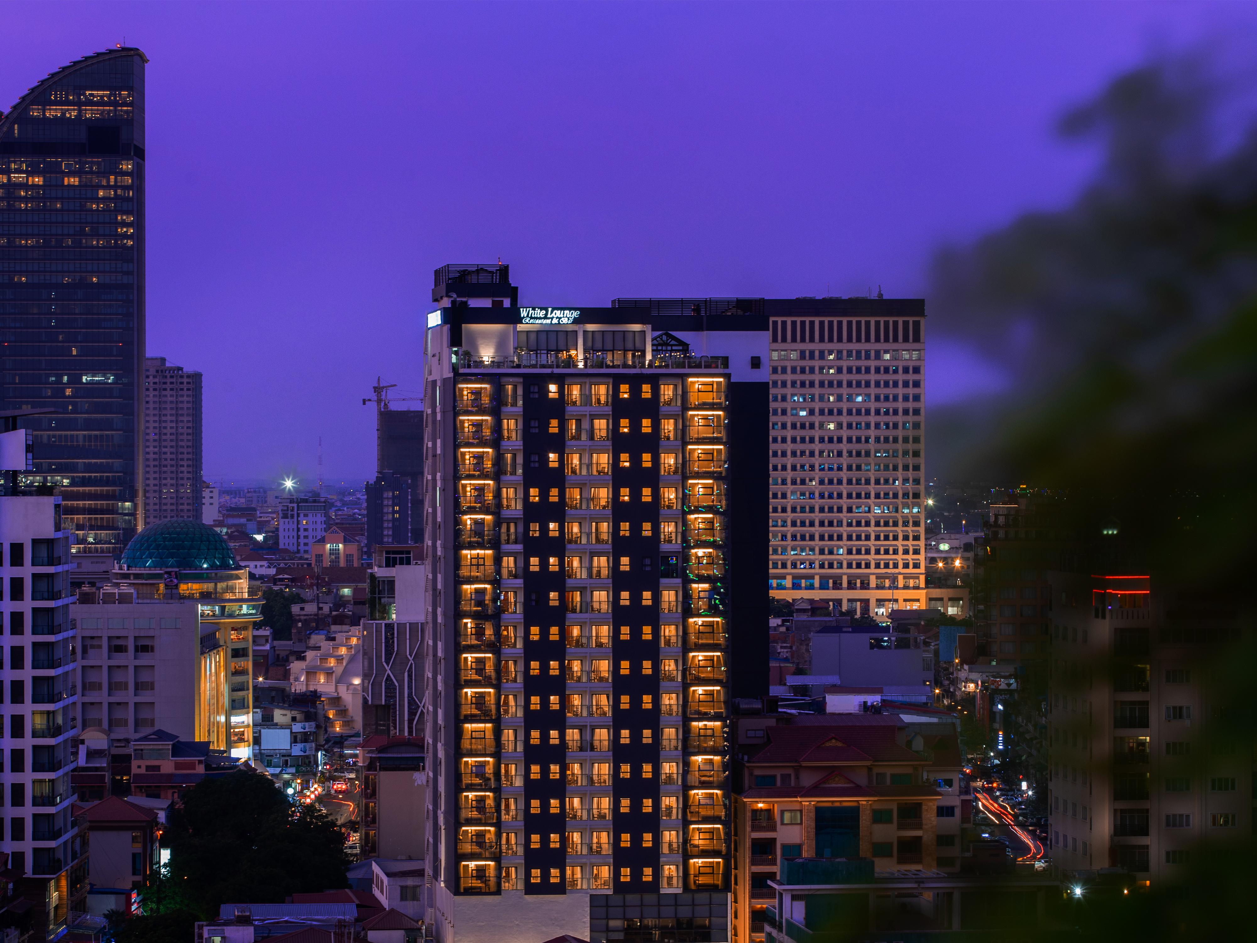 Poulo Wai & Hotel Phnom-Penh