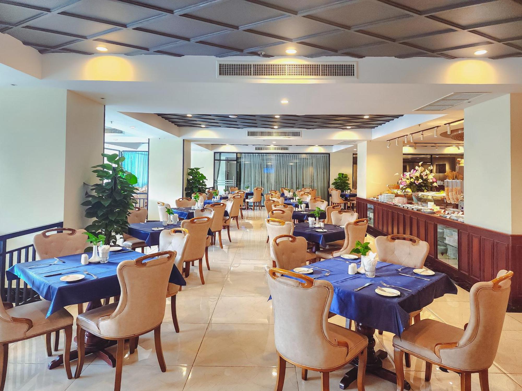 Poulo Wai & 4* Phnom-Penh