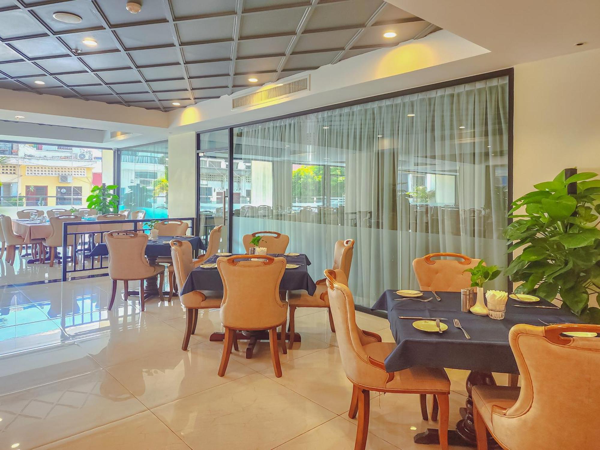 Hotel Poulo Wai & Phnom-Penh